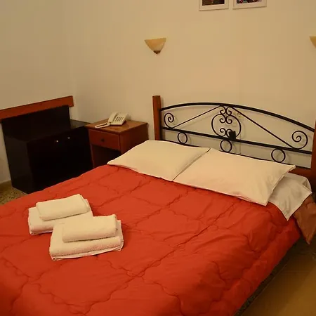 Anixis 2* Loutra Ipatis