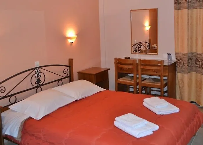 Πανσιόν άνοιξις Λουτρά Υπάτης