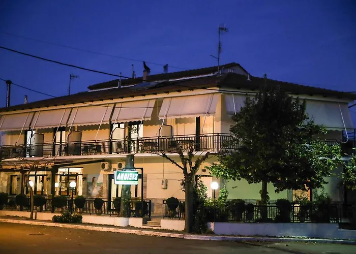 Πανσιόν άνοιξις Λουτρά Υπάτης